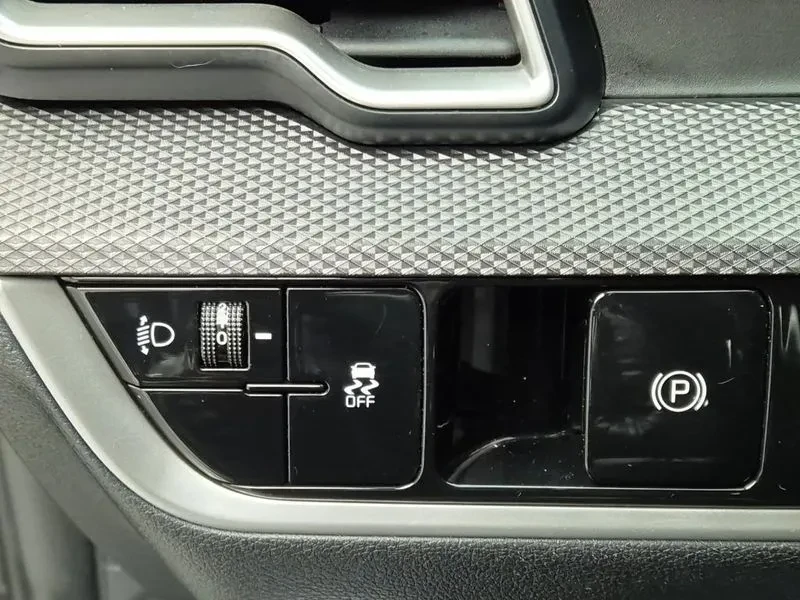 Kia Sportage DIESEL 2.0 2WD TRENDY, снимка 15 - Автомобили и джипове - 55171277