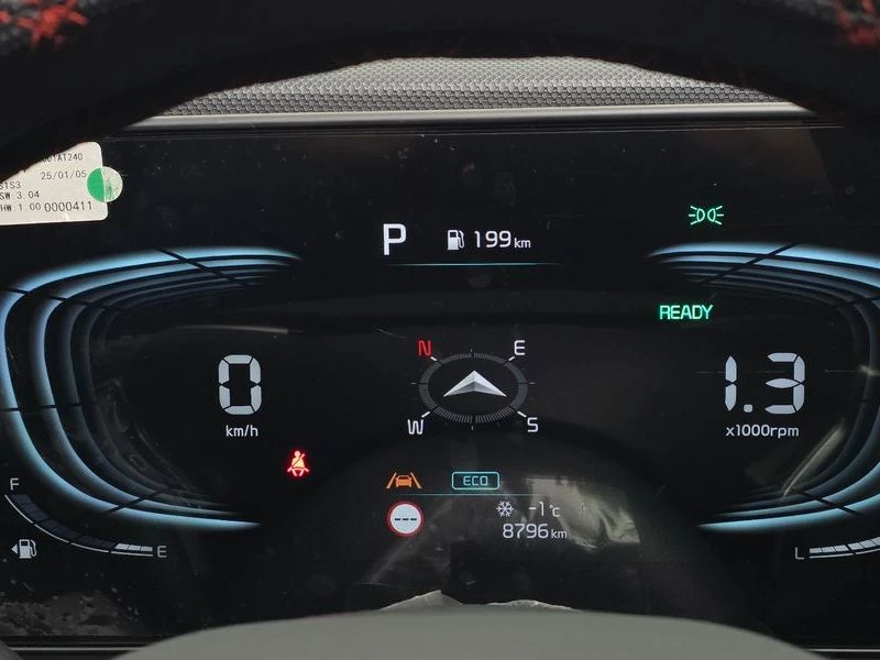 Kia Niro 1.6 141 hp Automatic, снимка 8 - Автомобили и джипове - 55769872