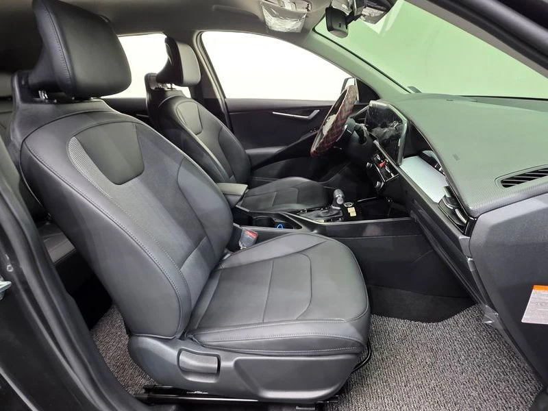 Kia Niro 1.6 141 hp Automatic, снимка 10 - Автомобили и джипове - 55769872