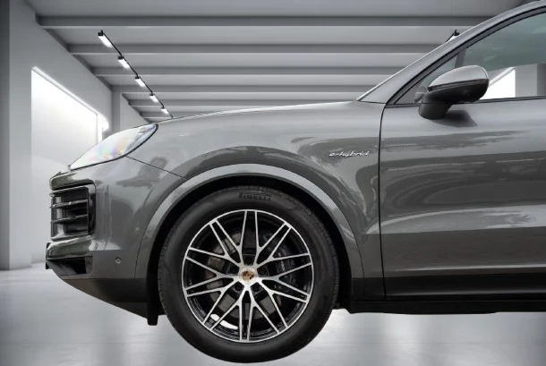 Porsche Cayenne E-Hybrid = Black Pack = Гаранция, снимка 5 - Автомобили и джипове - 56294769