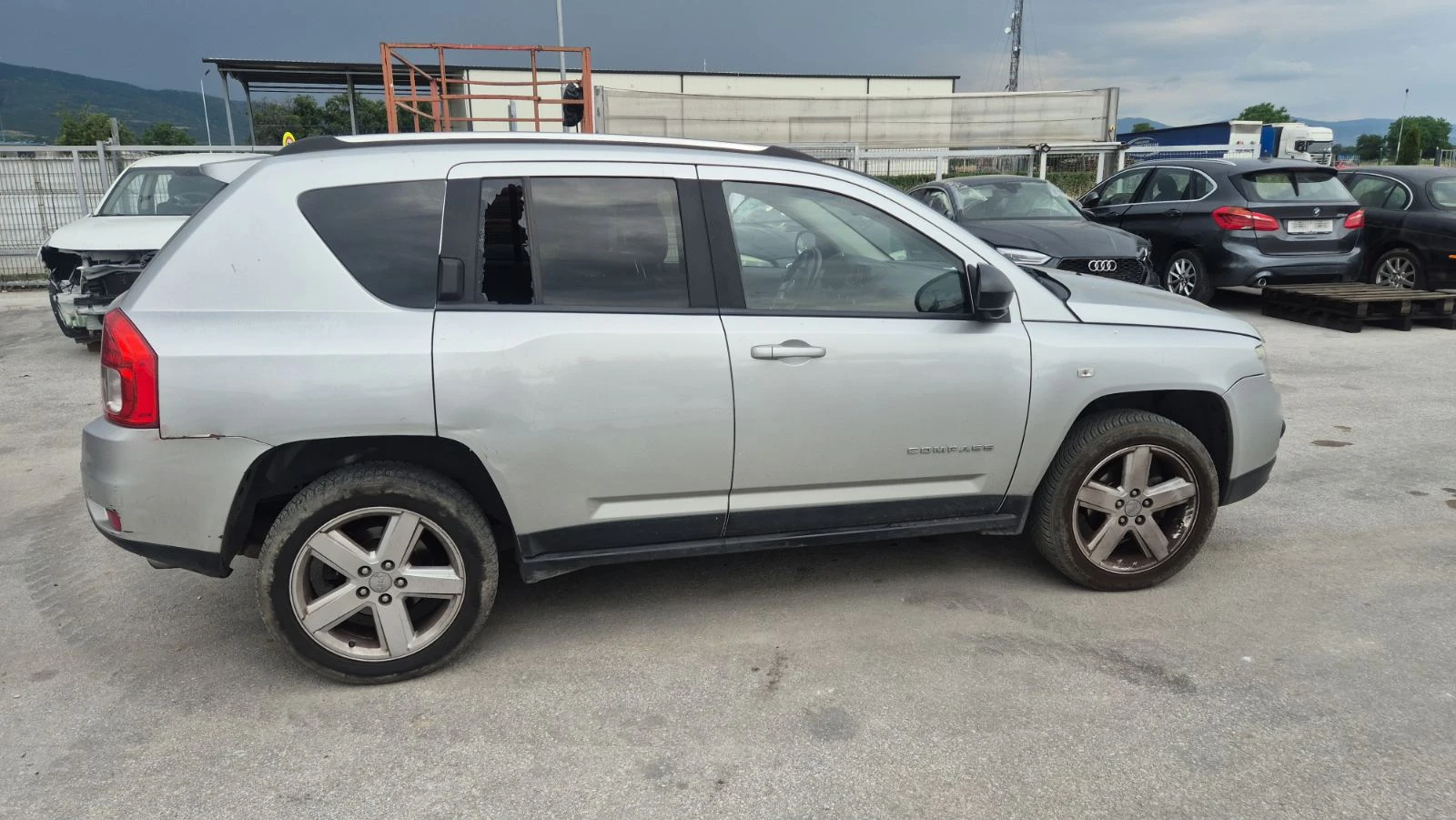 Jeep Compass 2.2CRDI 4X4-�� ����� | Mobile.bg � ����������� 17