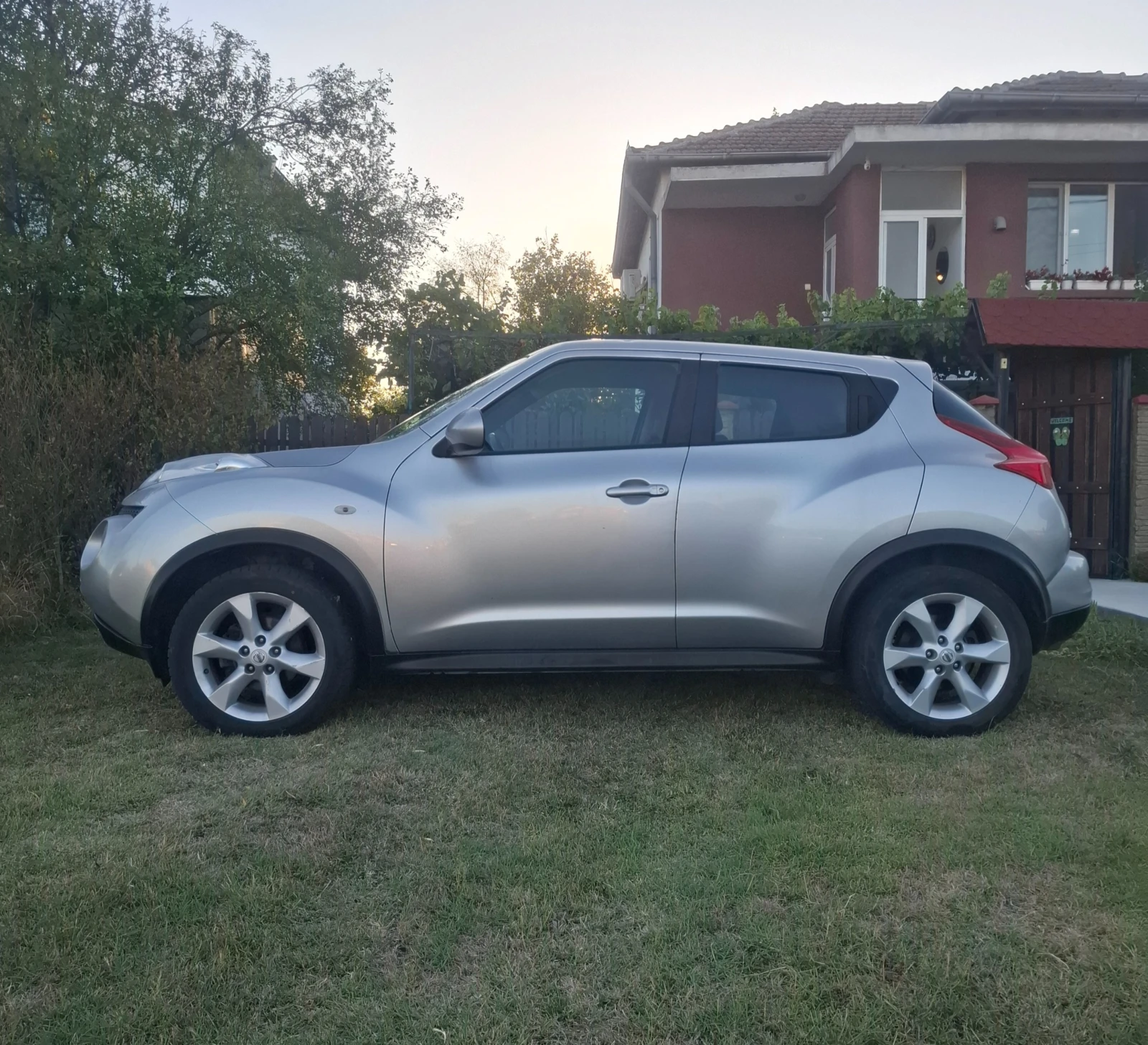Nissan Juke 1.6 ГАЗ - изображение 3