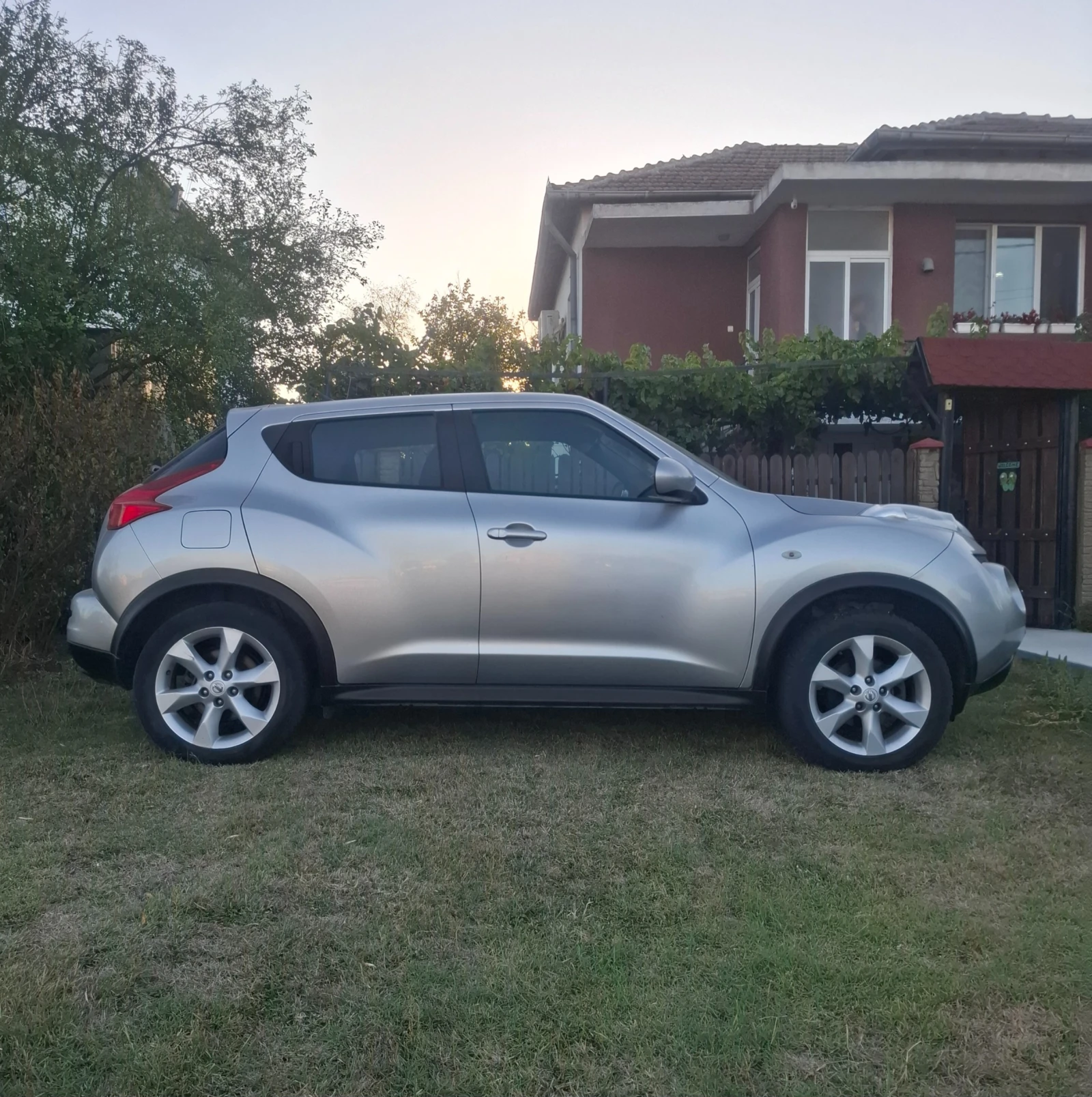 Nissan Juke 1.6 ГАЗ - изображение 4