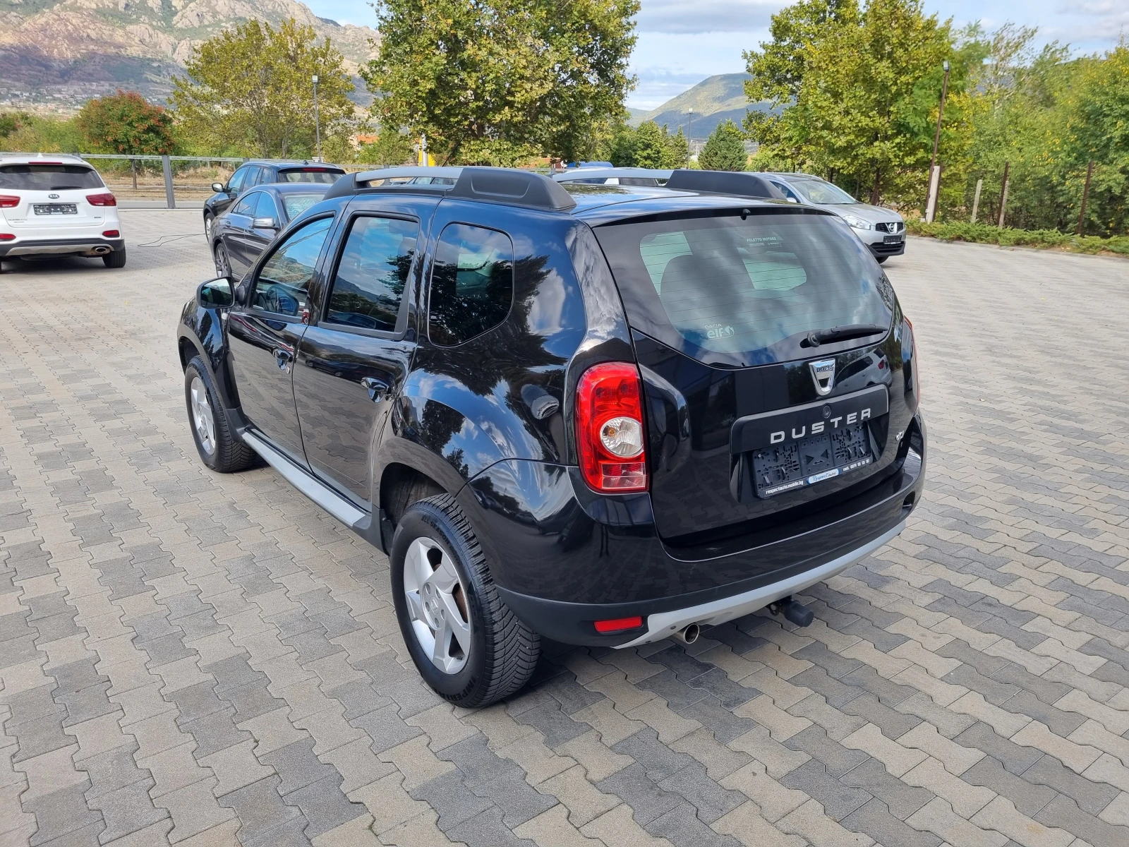 Dacia Duster 4Х4= 1.5DCi-110ps 6 СКОРОСТИ= НОВ СЪЕДИНИТЕЛ! - изображение 5