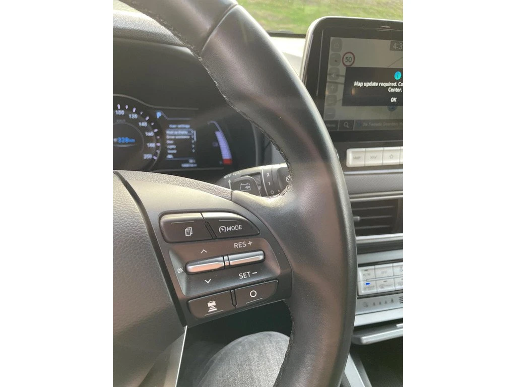 Hyundai Kona 64 kWh Fashion, снимка 9 - Автомобили и джипове - 53795103