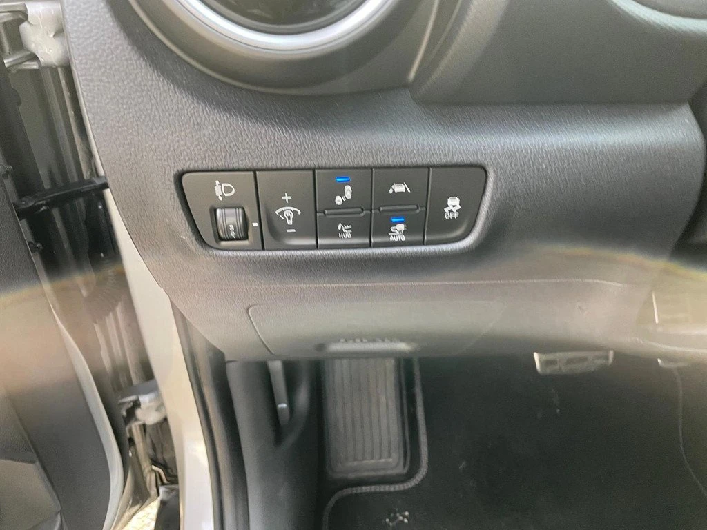 Hyundai Kona 64 kWh Fashion, снимка 15 - Автомобили и джипове - 53795103