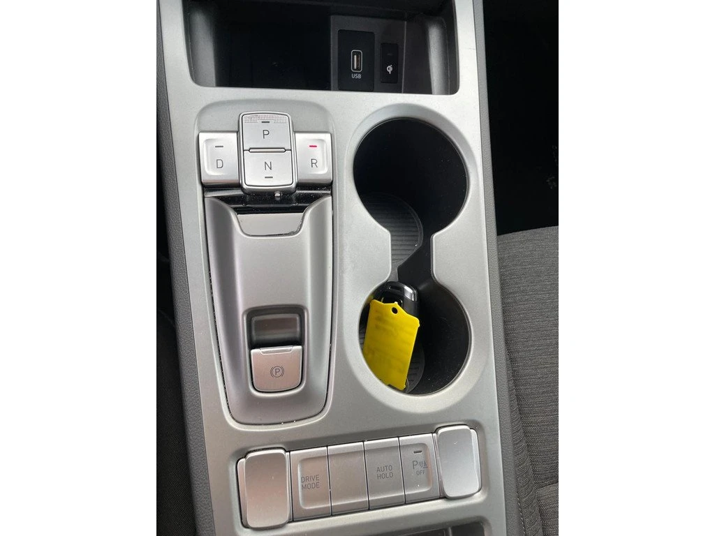 Hyundai Kona 64 kWh Fashion, снимка 14 - Автомобили и джипове - 53795103