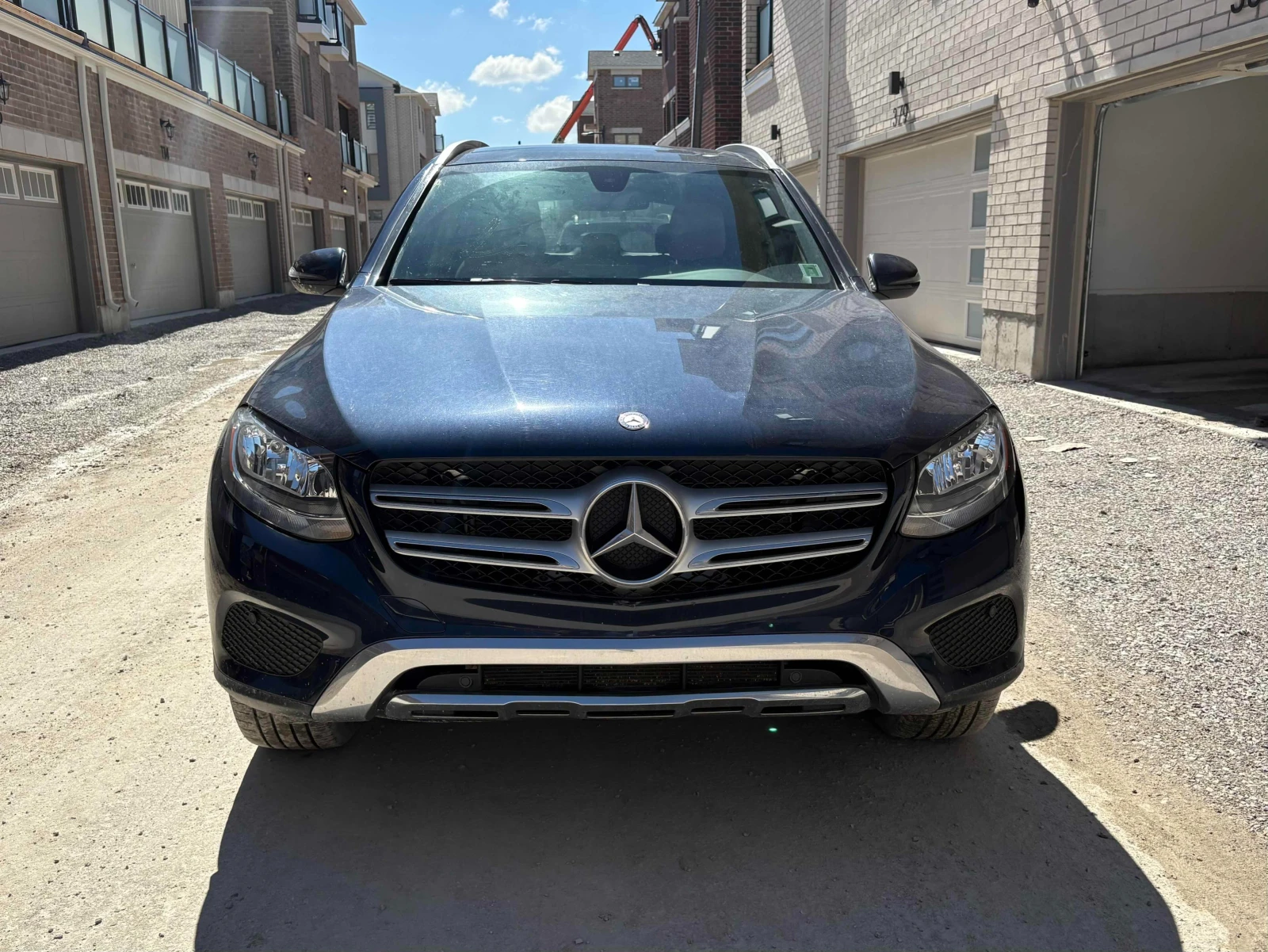 Mercedes-Benz GLC 300 * * CARFAX * * АВТО КРЕДИТ * * , снимка 2 - Автомобили и джипове - 54231864