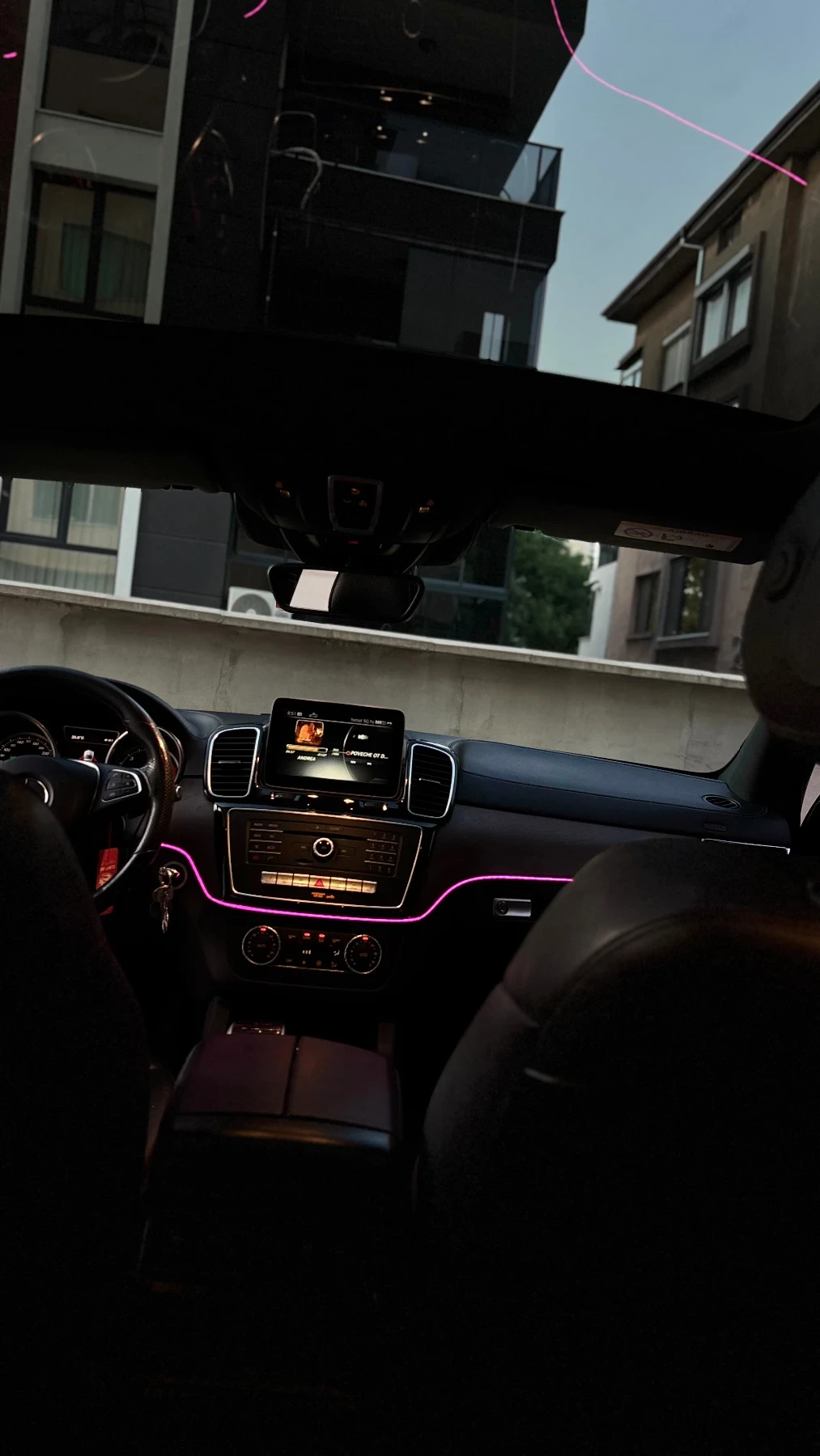 Mercedes-Benz GLE 350, снимка 9 - Автомобили и джипове - 54840685