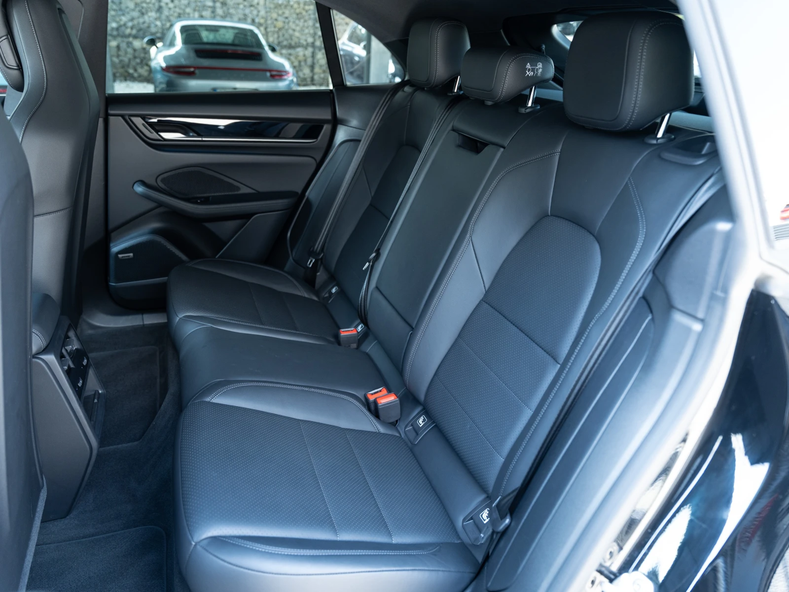 Porsche Macan 4, снимка 14 - Автомобили и джипове - 54868926