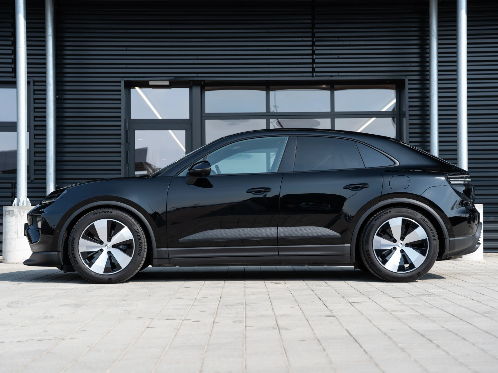 Porsche Macan 4, снимка 2 - Автомобили и джипове - 54868926