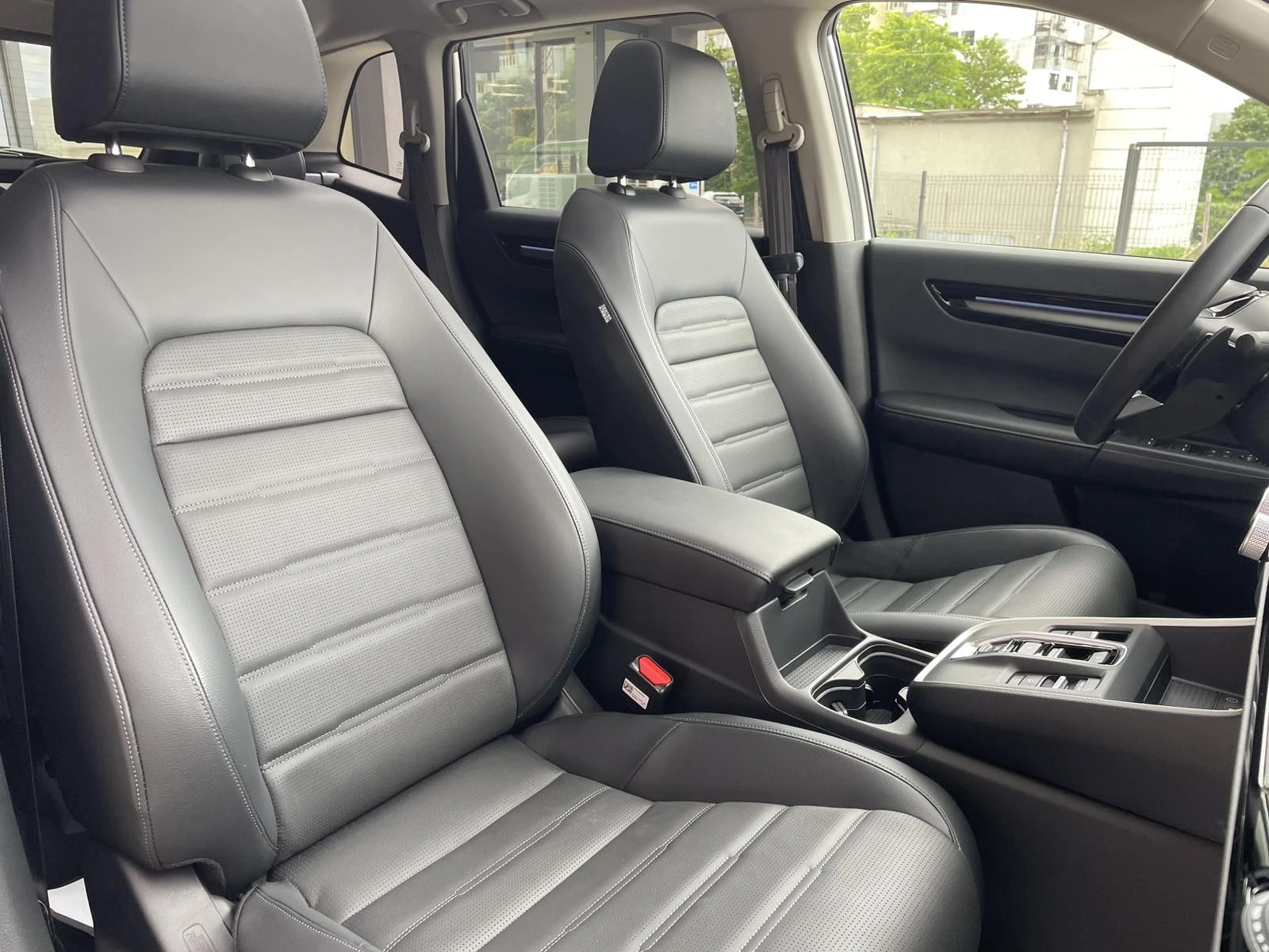 Honda Cr-v 2.0 i-MMD Hybrid e: FHEV Executive, снимка 16 - Автомобили и джипове - 55816907