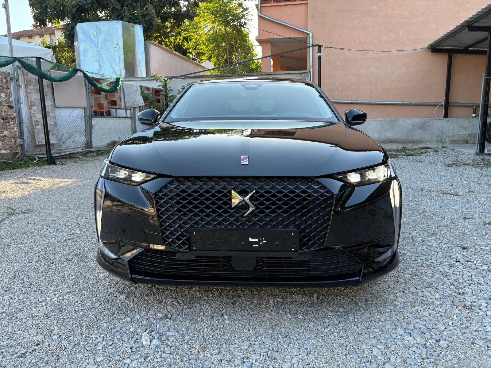 DS DS 4 Crossback PERFORMANCE/Headup/Keyless/Cam/Alcantara/, снимка 8 - Автомобили и джипове - 56028066