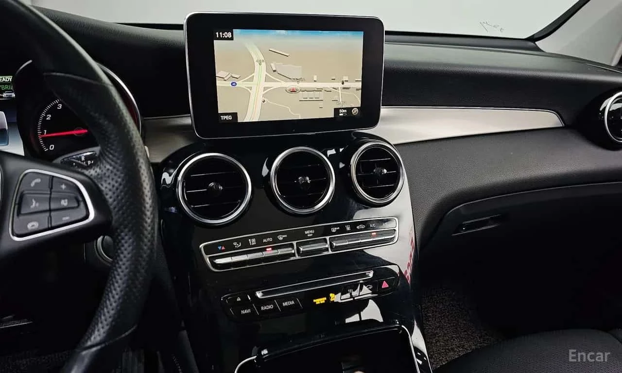 Mercedes-Benz GLC * GLC350e 4MATIC Premium * ЦЕНА ДО БГ, снимка 14 - Автомобили и джипове - 56214261