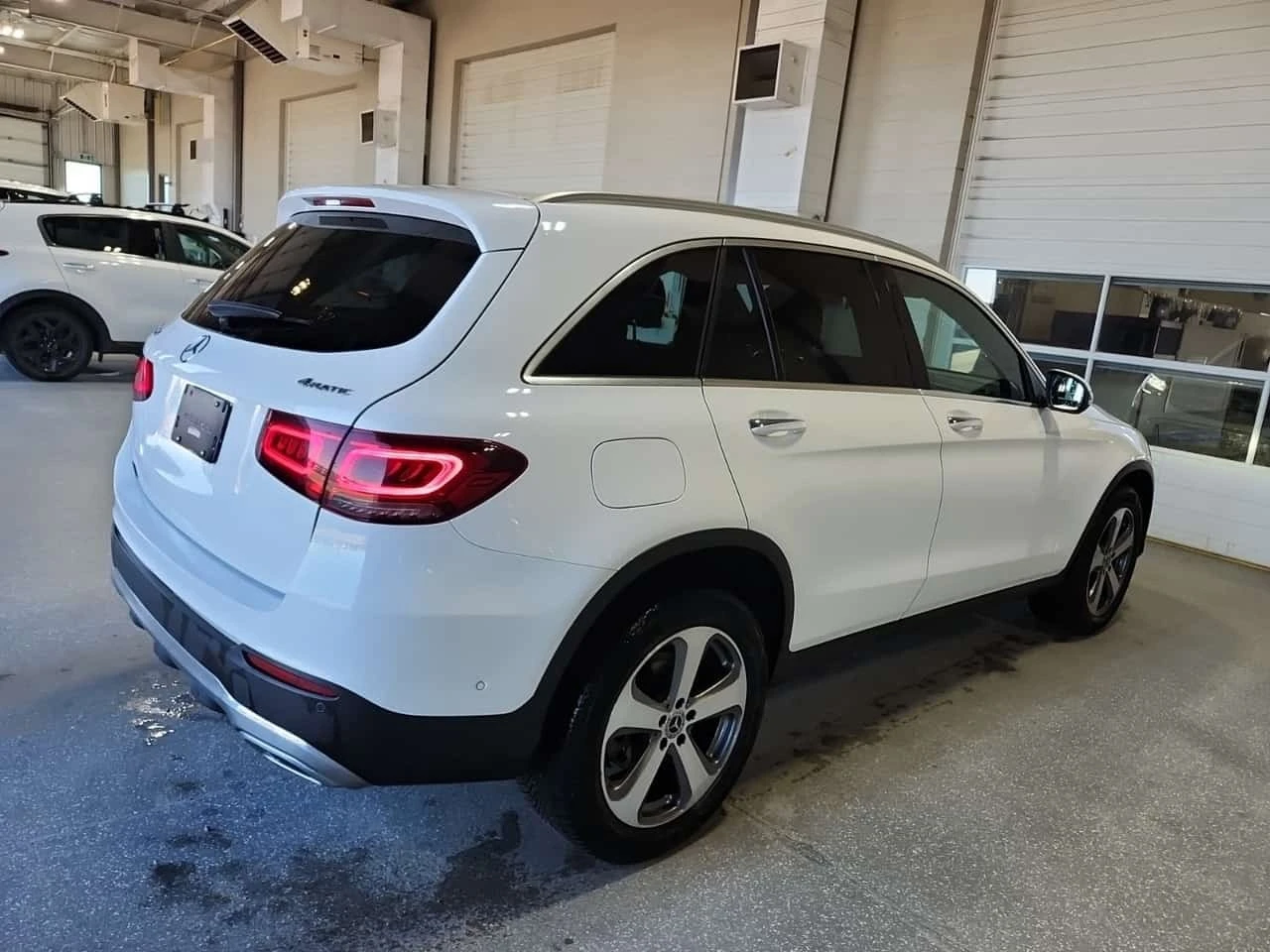 Mercedes-Benz GLC * 300 * CARFAX * , снимка 3 - Автомобили и джипове - 56300891