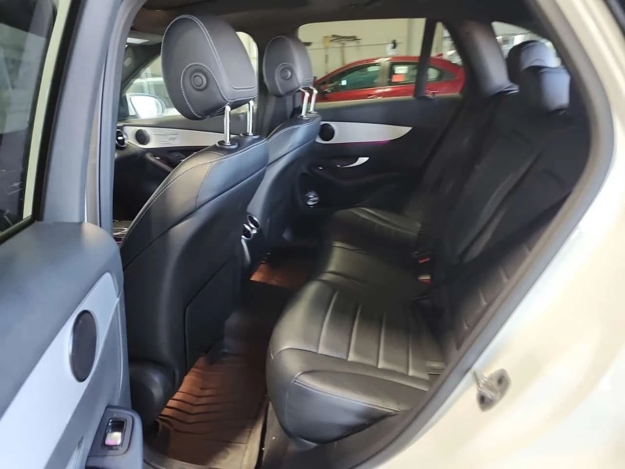 Mercedes-Benz GLC * 300 * CARFAX * , снимка 12 - Автомобили и джипове - 56300891