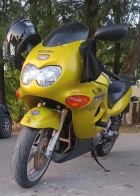 ����� �� �������� �� Suzuki Gsx 600 F