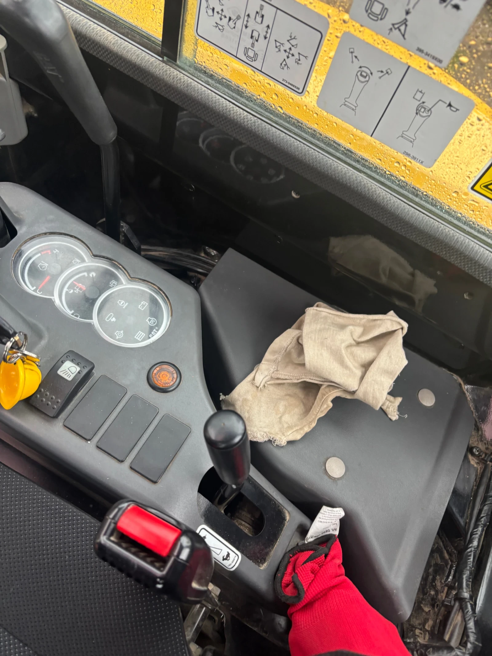 Багер Cat 303CR - изображение 3