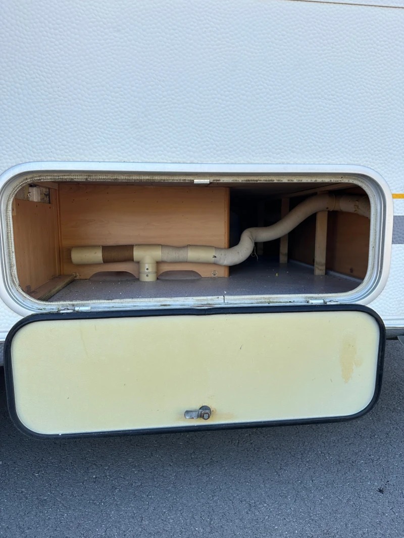 Каравана Knaus Sudwind 2008, снимка 8 - Каравани и кемпери - 51738778