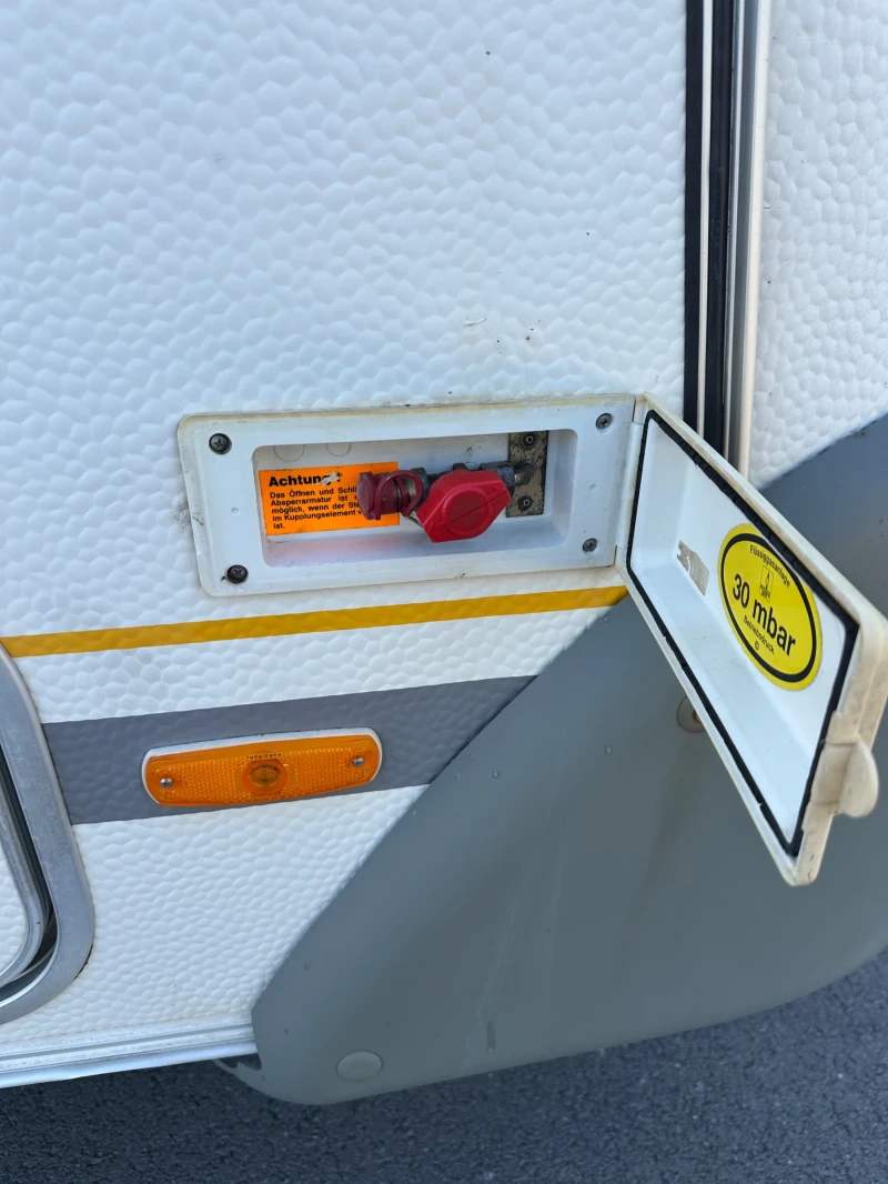 Каравана Knaus Sudwind 2008, снимка 10 - Каравани и кемпери - 51738778