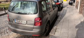 VW Touran, снимка 1 - Автомобили и джипове - 44276569