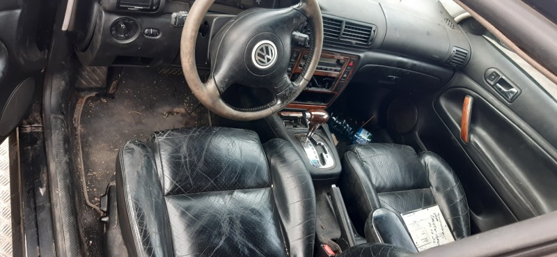 VW Passat, снимка 2 - Автомобили и джипове - 46053104