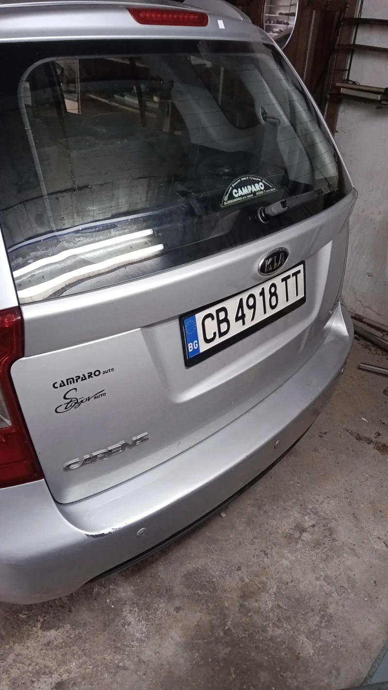 Kia Carens, снимка 2 - Автомобили и джипове - 47229735