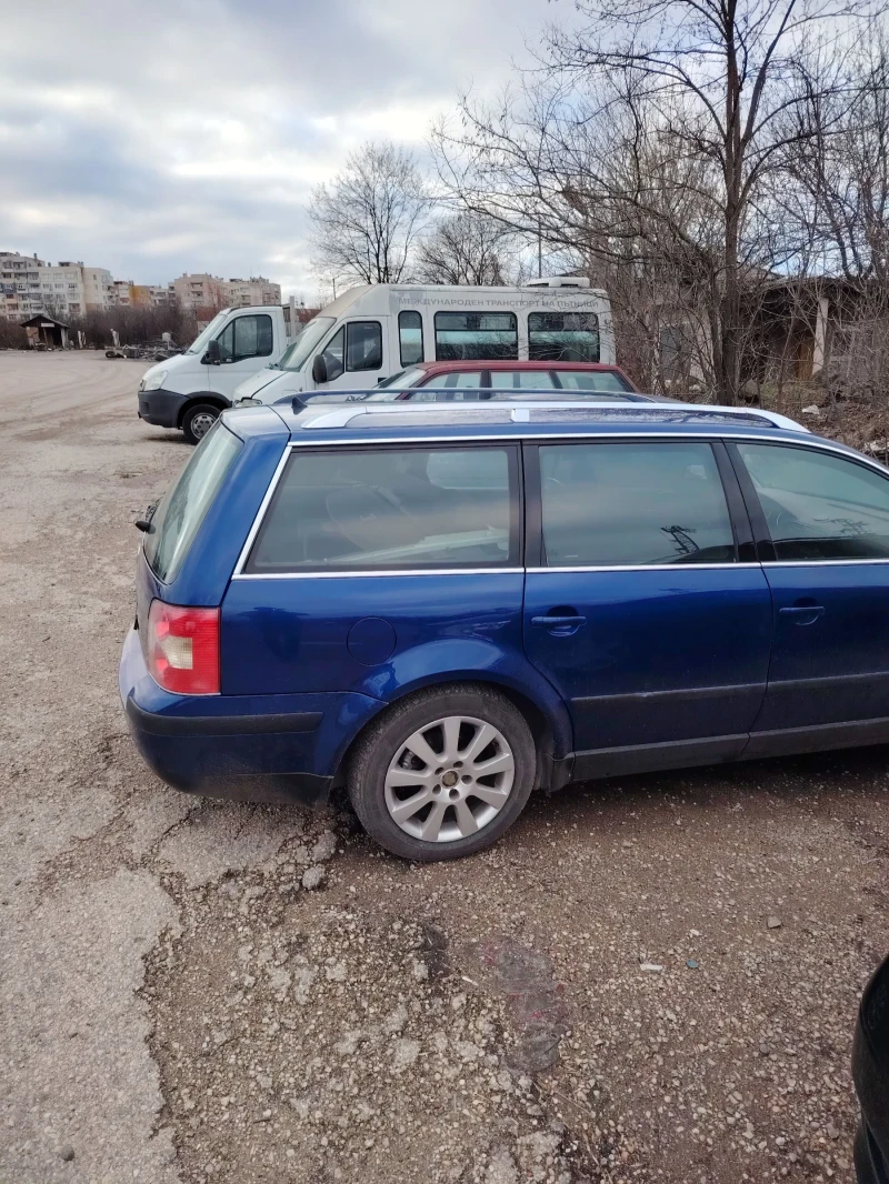 VW Passat 1.8 t, снимка 8 - Автомобили и джипове - 48312165