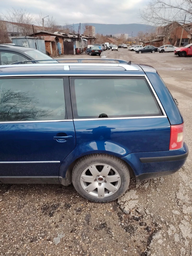 VW Passat 1.8 t, снимка 5 - Автомобили и джипове - 48312165