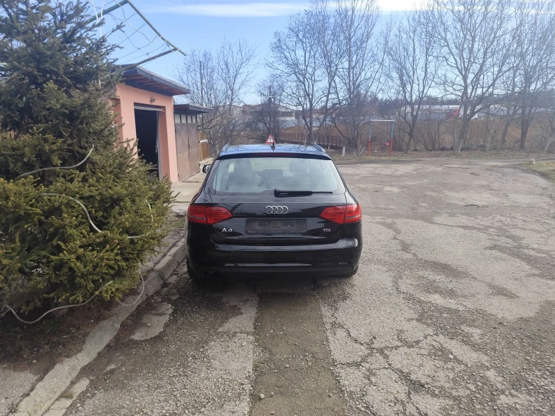 Audi A4 2.0 TDI Navi Evro 5B, снимка 5 - Автомобили и джипове - 49470183