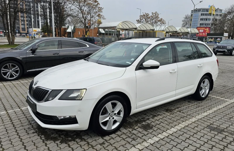 Skoda Octavia 1.6 TDI , снимка 2 - Автомобили и джипове - 49304613