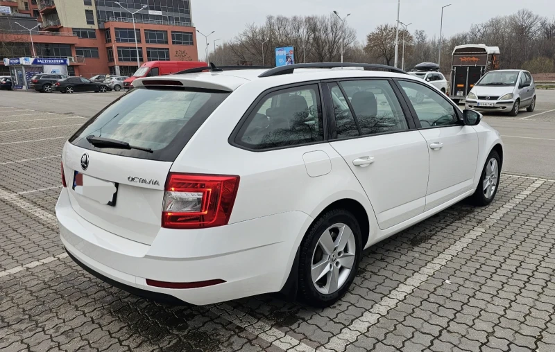 Skoda Octavia 1.6 TDI , снимка 3 - Автомобили и джипове - 49304613