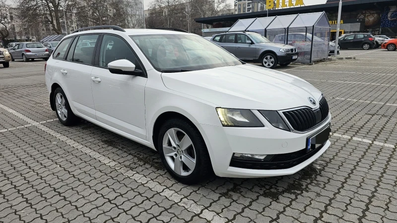 Skoda Octavia 1.6 TDI , снимка 1 - Автомобили и джипове - 49304613