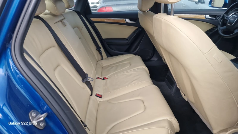 Audi A4 3.2 i Automatik, снимка 14 - Автомобили и джипове - 49473693