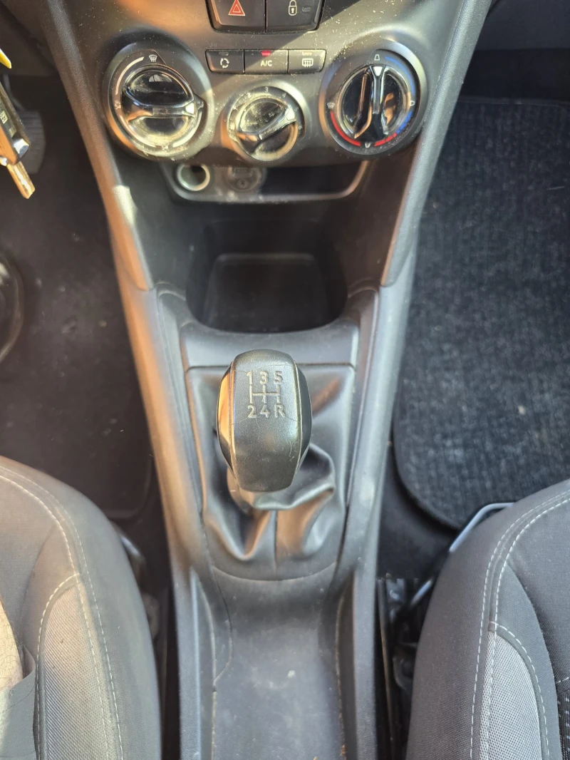 Peugeot 208 ACCESS/, снимка 11 - Автомобили и джипове - 51330303