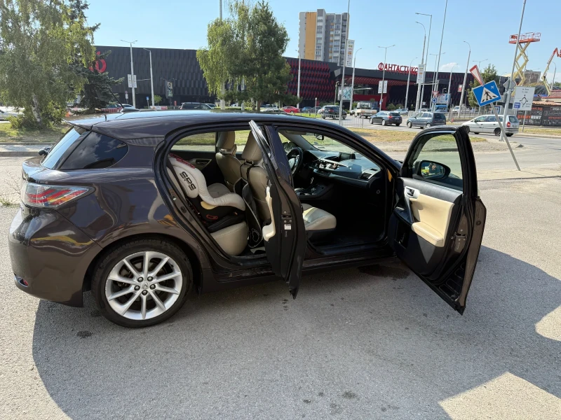 Lexus CT 200h, снимка 7 - Автомобили и джипове - 51344023