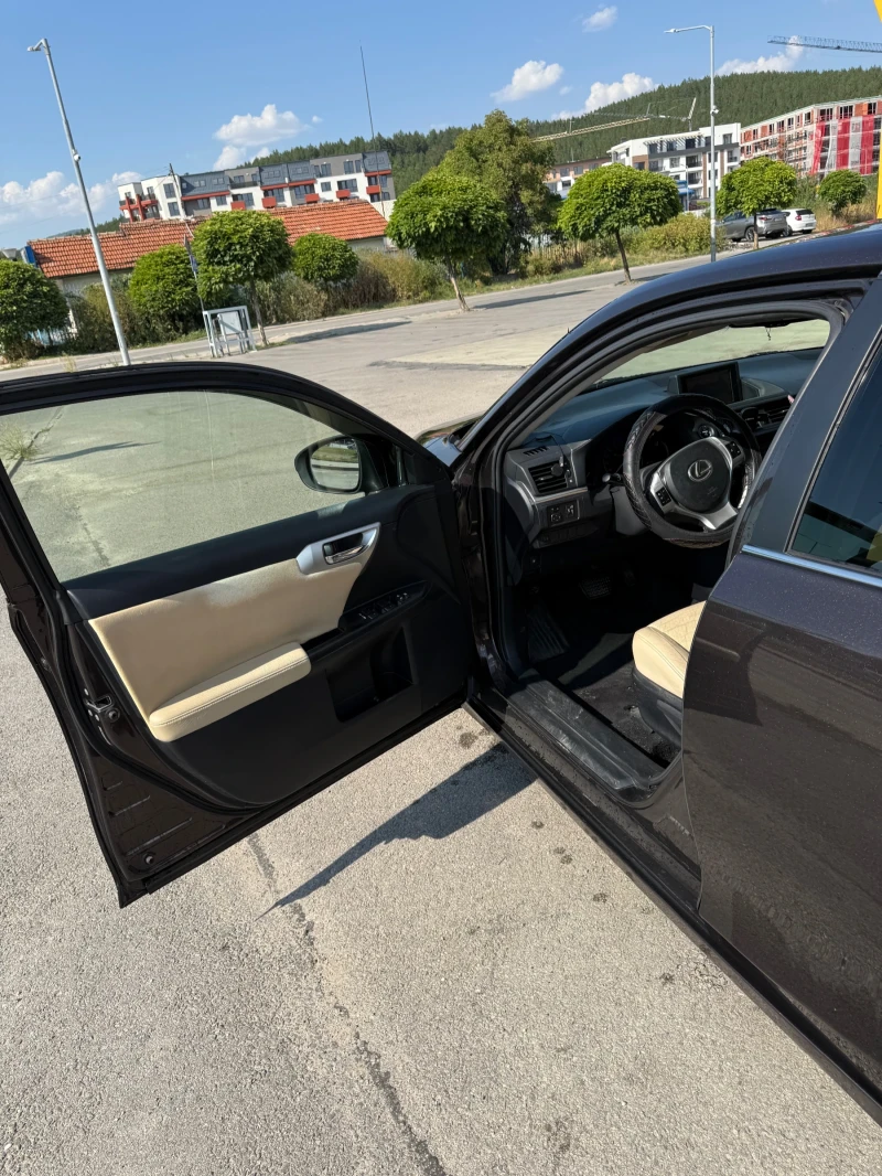 Lexus CT 200h, снимка 6 - Автомобили и джипове - 51344023