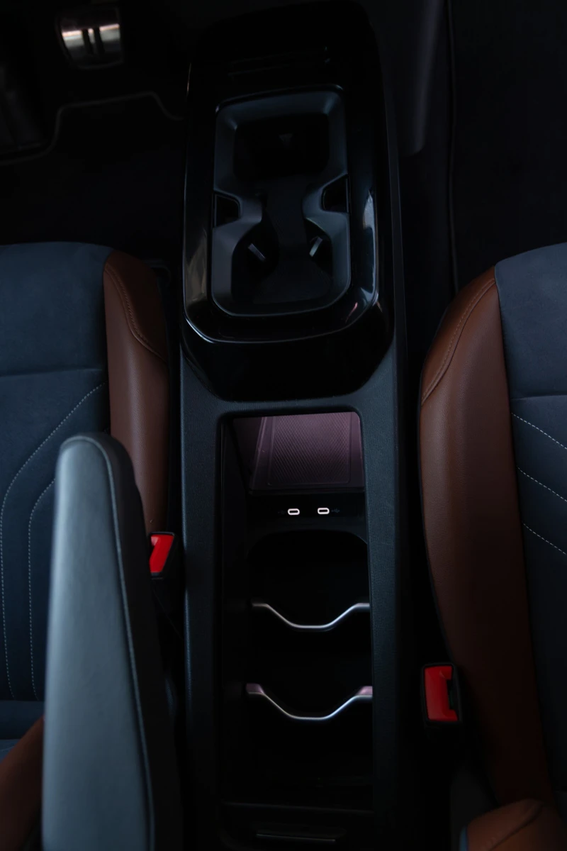 VW ID.4 1ST Edition, снимка 10 - Автомобили и джипове - 52805095