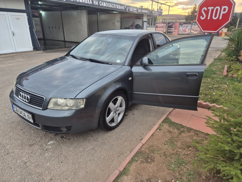 Audi A4, снимка 3 - Автомобили и джипове - 53000156