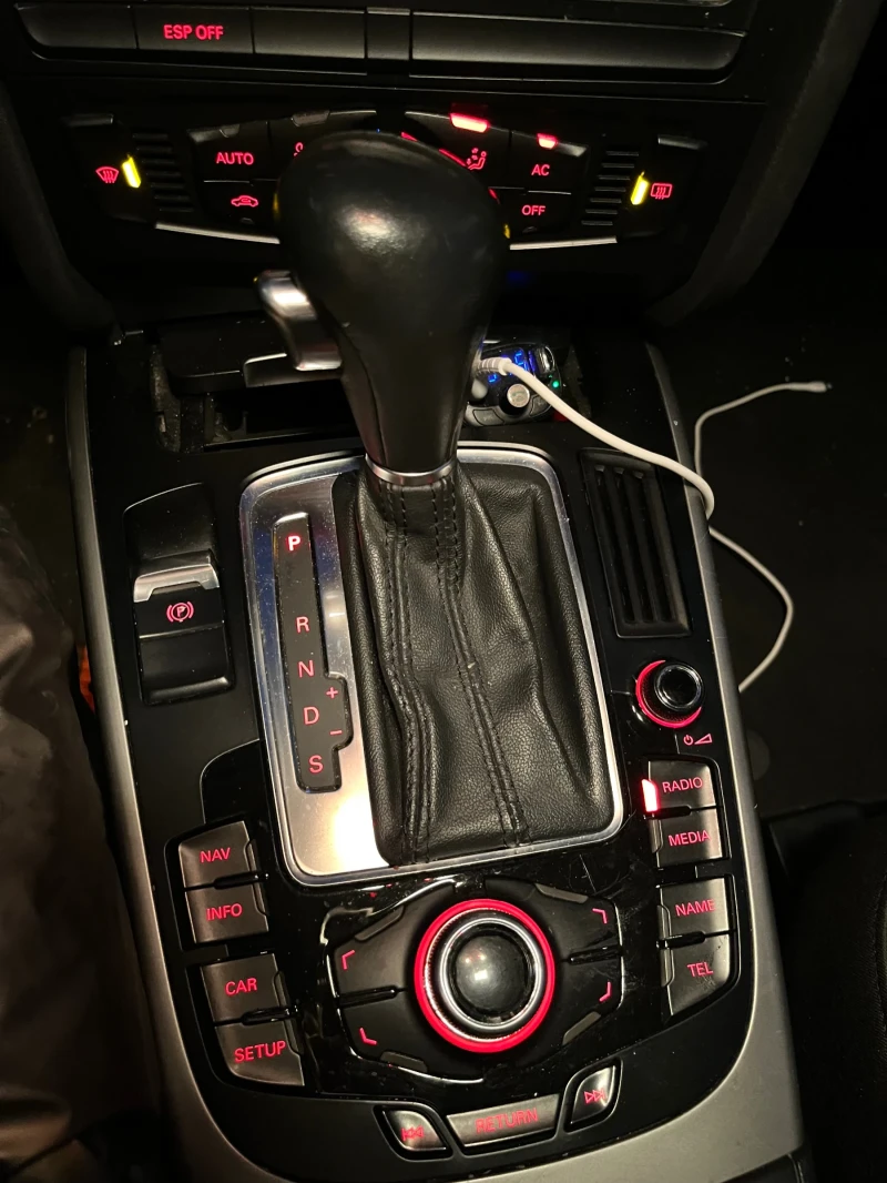 Audi A4 B8, снимка 8 - Автомобили и джипове - 53079059