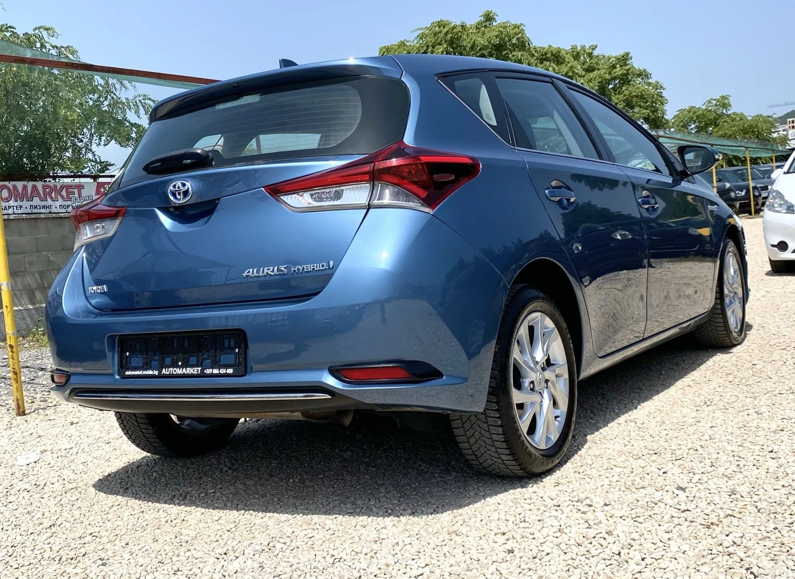 Toyota Auris 1.8 HYBRID 136HP - изображение 6