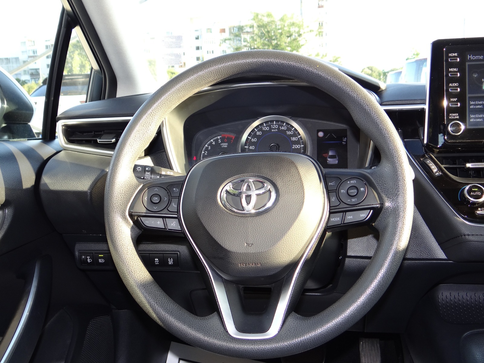 Toyota Corolla 1.8 Hybrid Business - изображение 10