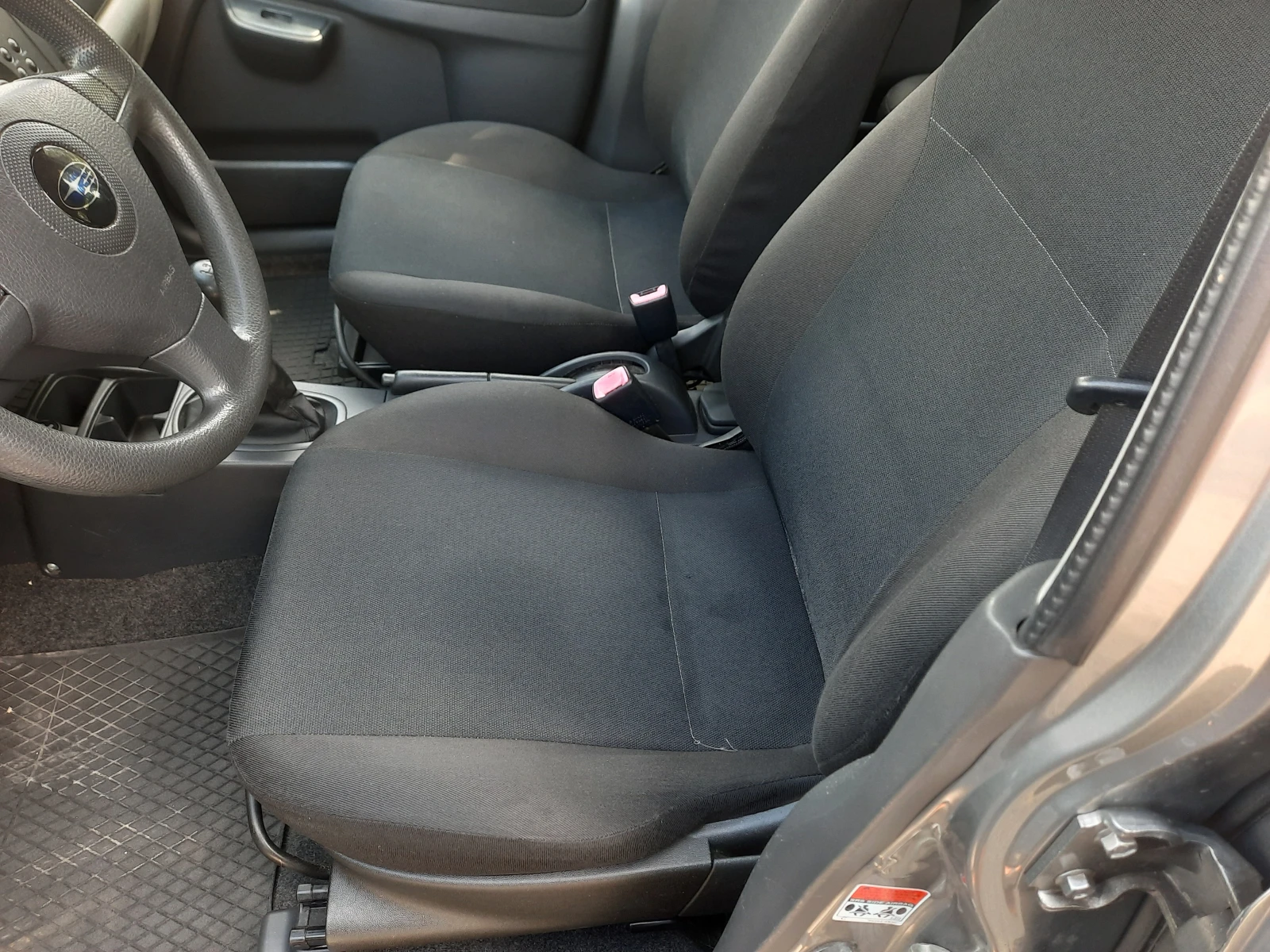 Subaru Justy 1.3i 4x4 - изображение 9