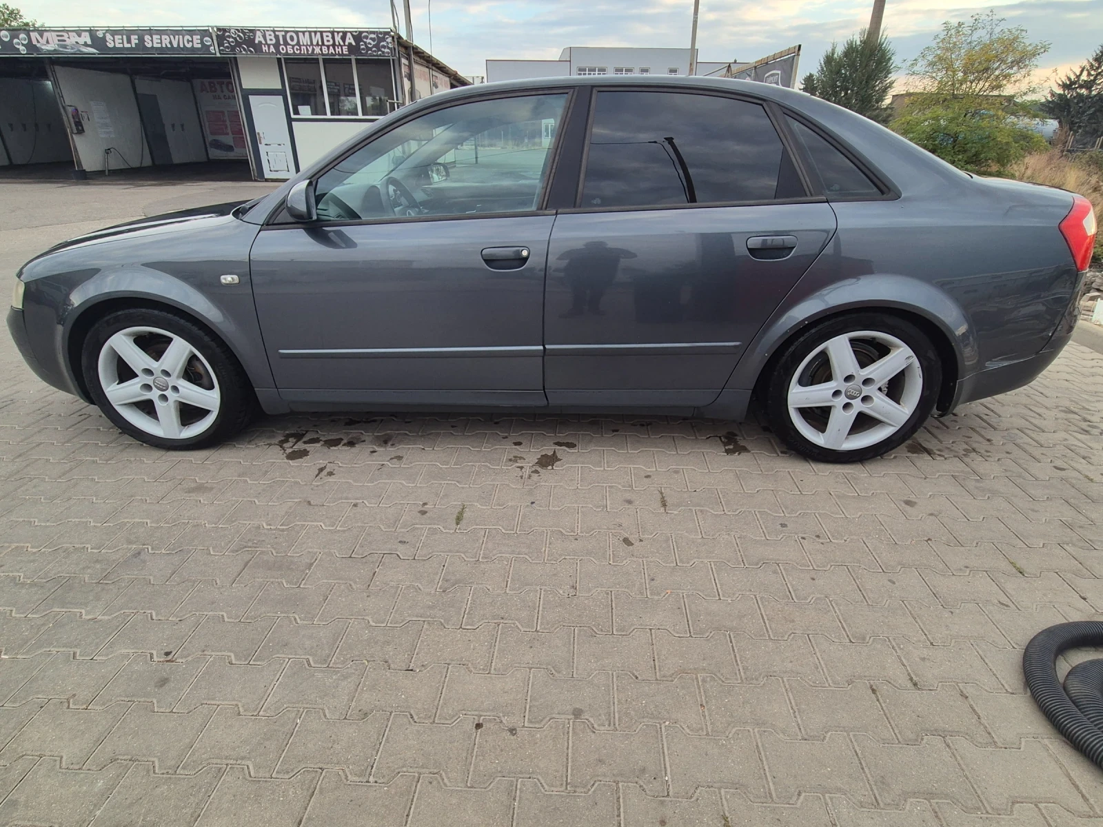 Audi A4  - изображение 4