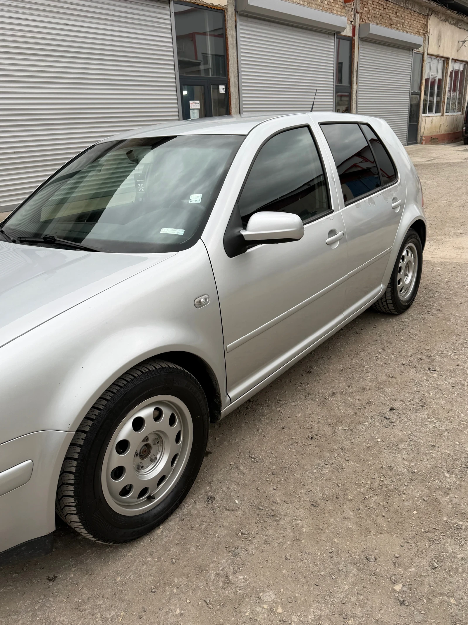 VW Golf 4, снимка 5 - Автомобили и джипове - 53904203