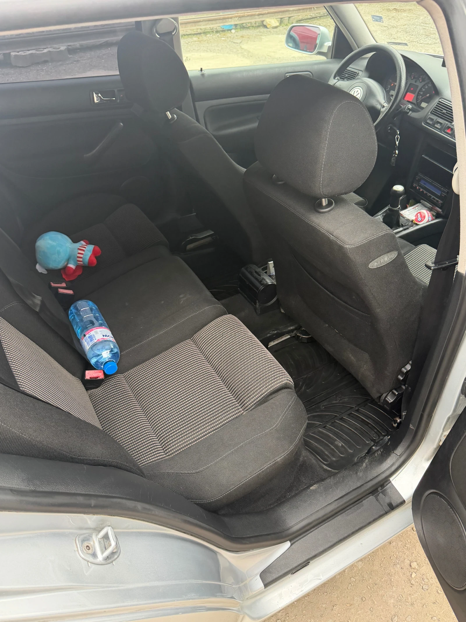 VW Golf 4, снимка 9 - Автомобили и джипове - 53904203