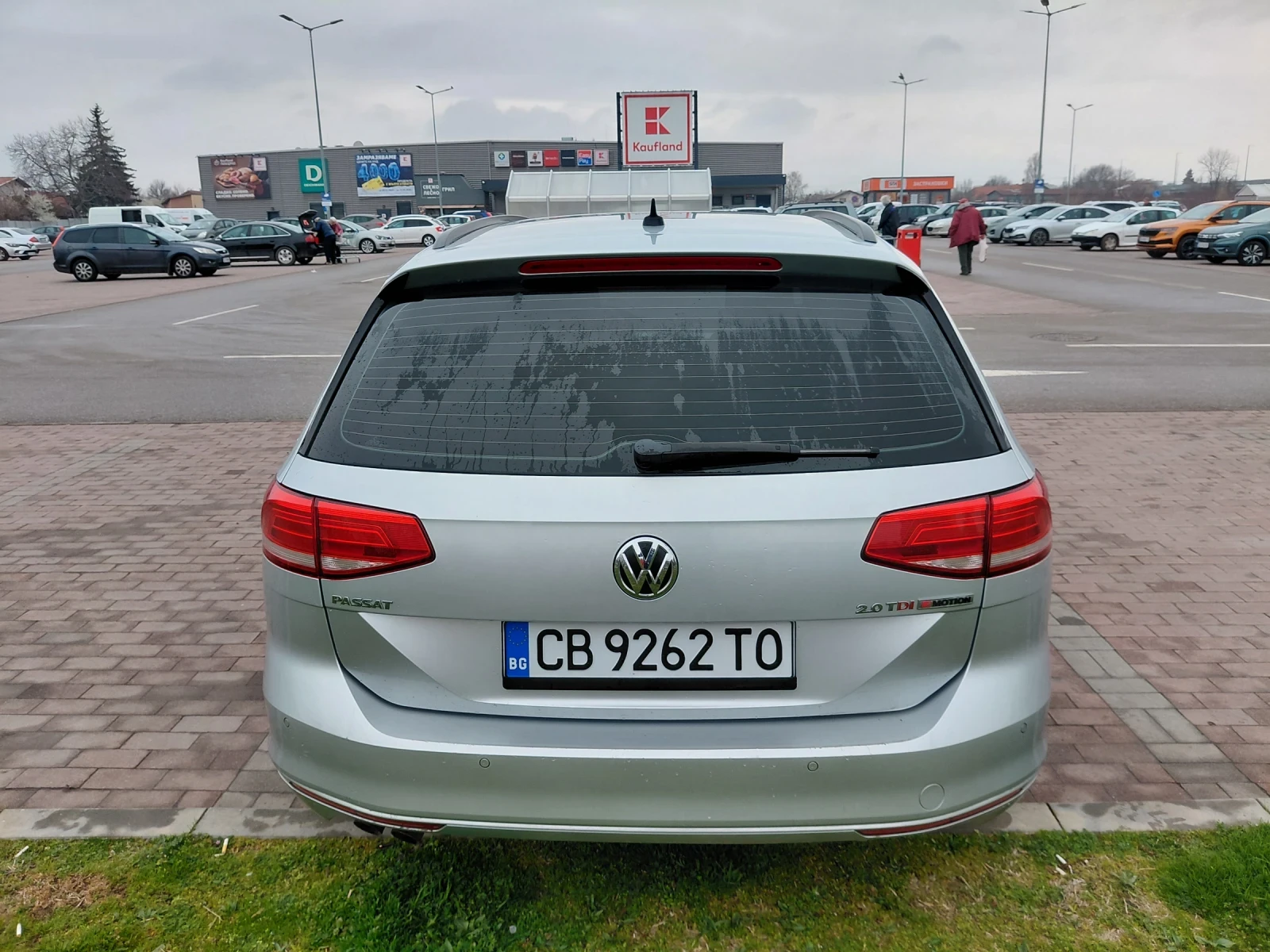 VW Passat, снимка 6 - Автомобили и джипове - 54083317