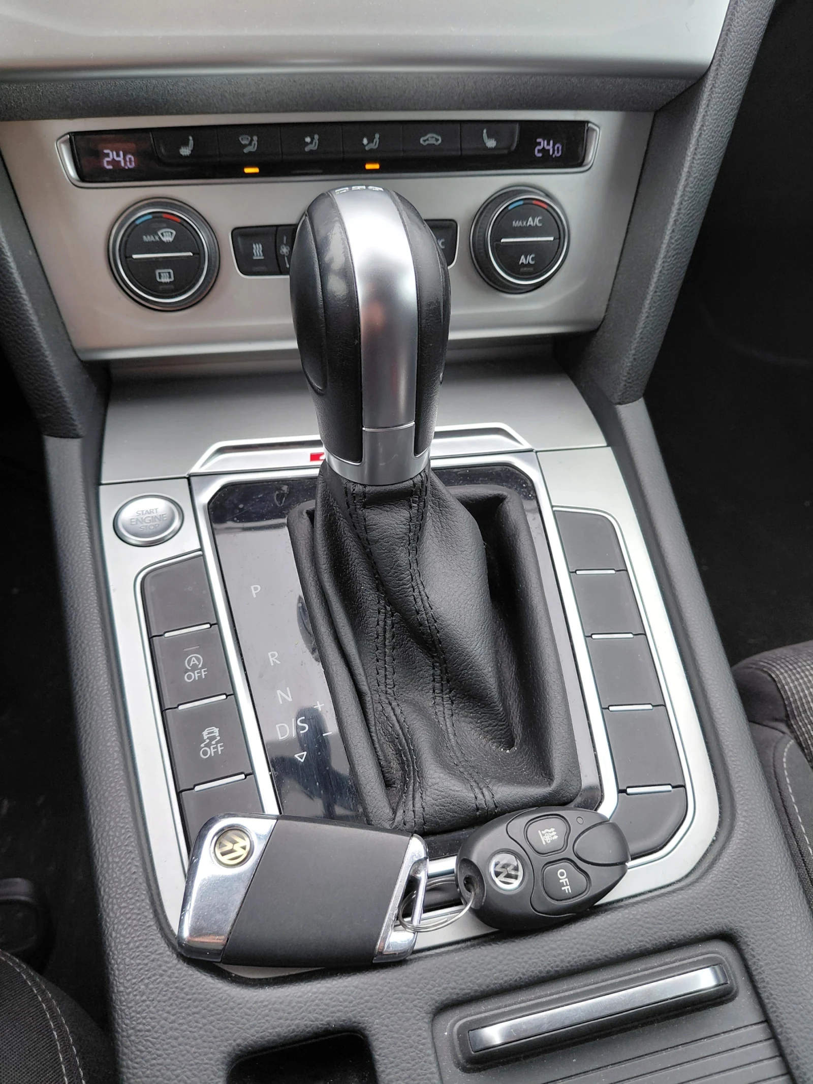 VW Passat, снимка 10 - Автомобили и джипове - 54083317