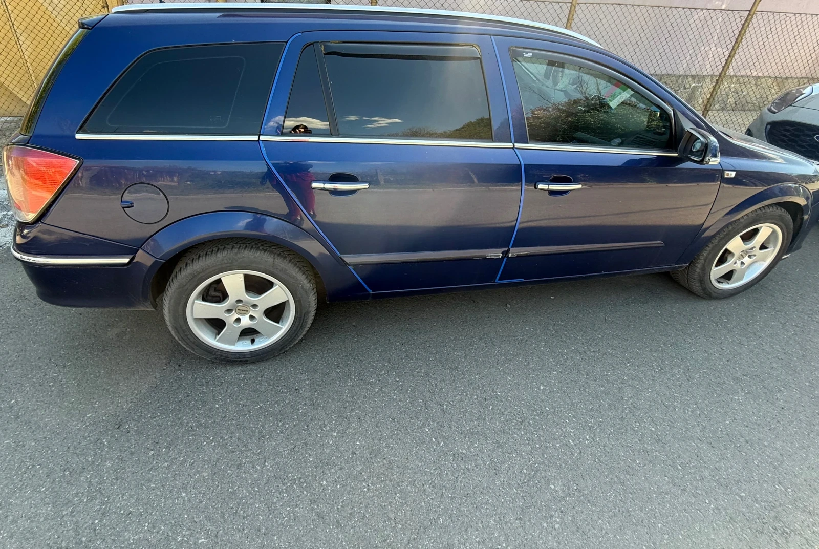 Opel Astra 1.9 TDI, снимка 8 - Автомобили и джипове - 54370288