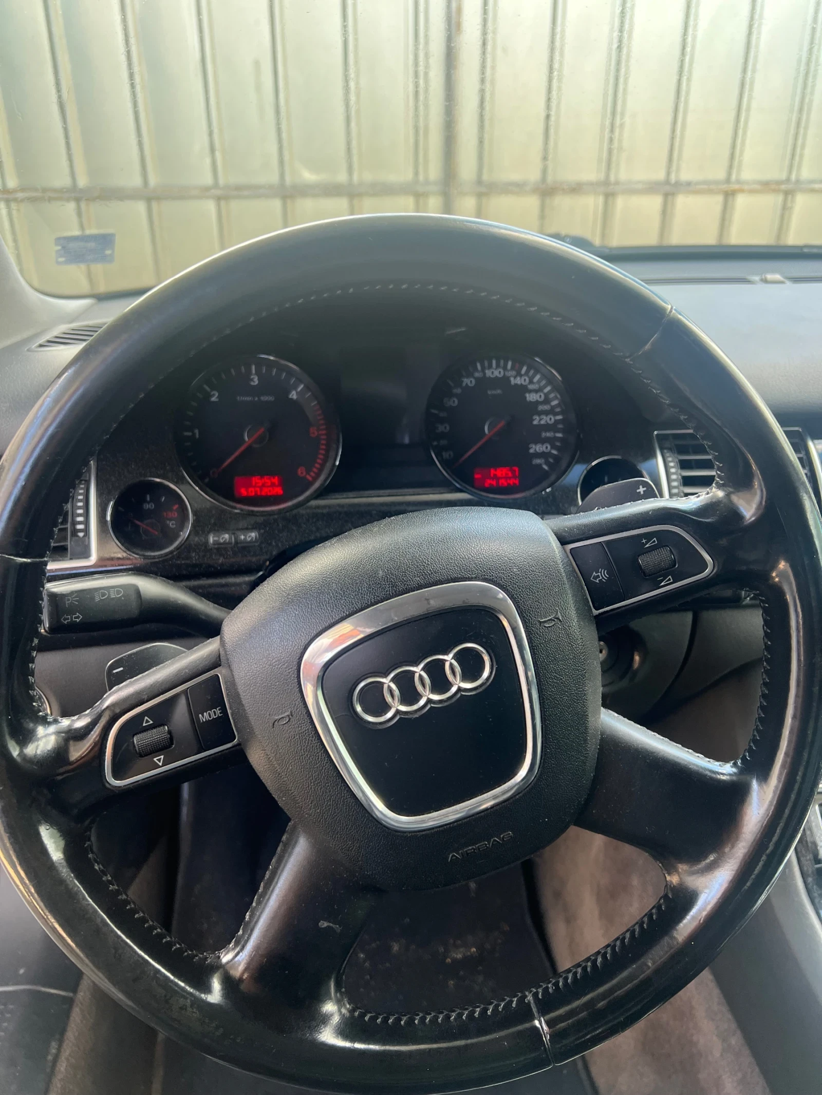 Audi A8, снимка 8 - Автомобили и джипове - 55192320